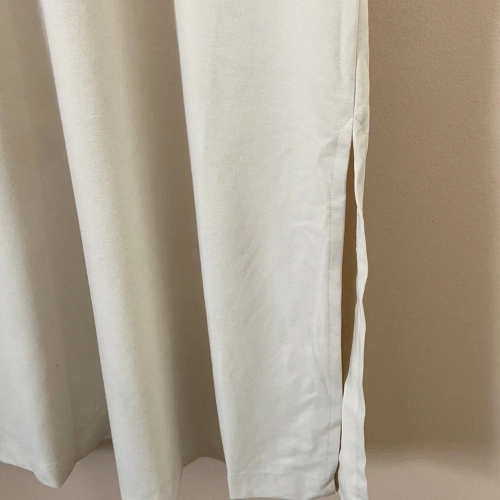 Harris Wharf London - V-neck Ivory Midi Dress - Picture 7 of 10